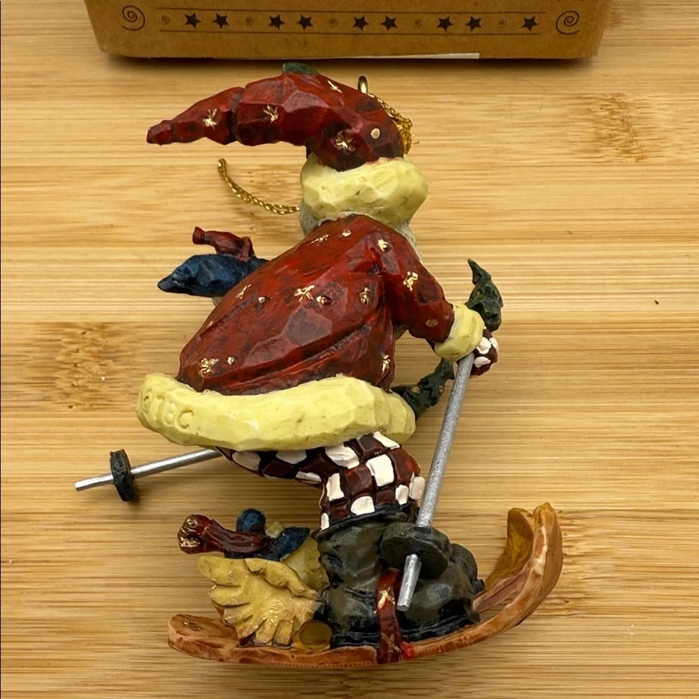 Boyds Bears Carvers Choice Santa In The Nick of Time Skiing Ornament #370200